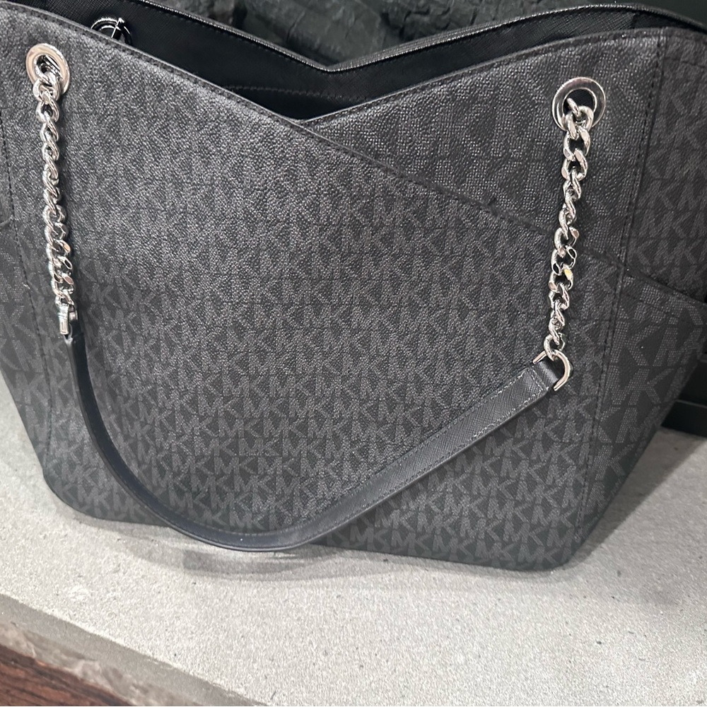 Michael Kors Signature Shoulder Bag Black/Gray - Picture 4 of 5